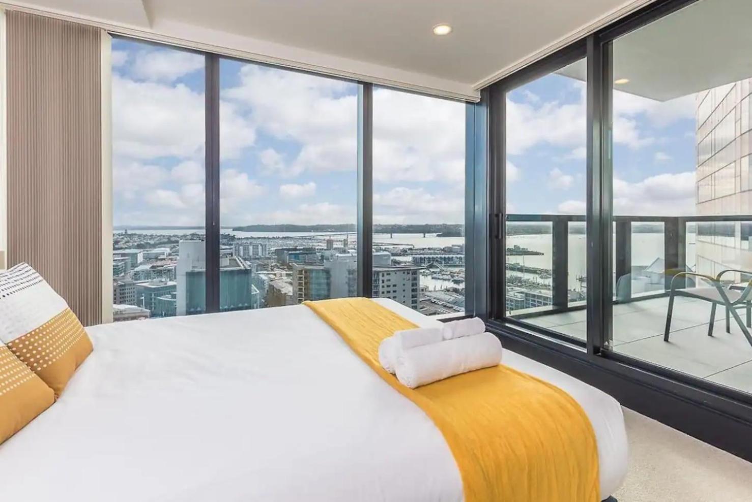 Magnificent Skytower, Sea, Habour View In Cbd Apartment Auckland Exterior photo